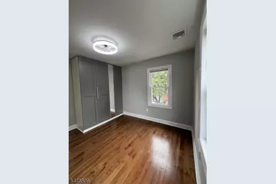 20 Van Dyke Pl #2, Summit, NJ 07901 - Photo 9