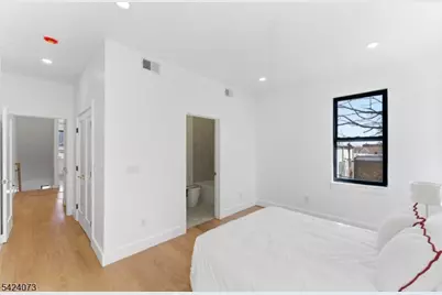 113.5 Oak St #1, Jersey City, NJ 07304 - Photo 7