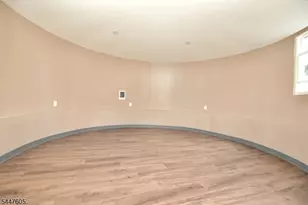 425 Davis Ave, Kearny, NJ 07032 - Photo 7