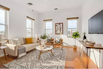 54-60 McWhorter St #307, Newark, NJ 07105 - Photo 3