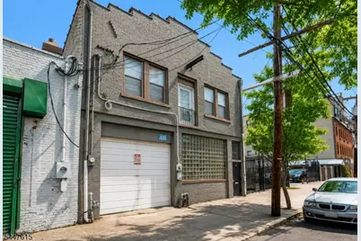 54-60 McWhorter St #307, Newark, NJ 07105 - Photo 17