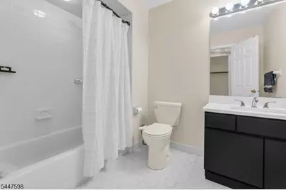 154 Leeds Ct #154, Madison, NJ 07940 - Photo 29