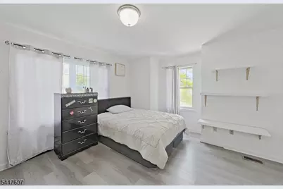 337 18th Ave, Newark, NJ 07108 - Photo 35