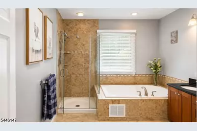 28 Camlet Ct, Roseland, NJ 07068 - Photo 9