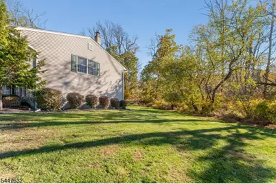 36 Mackenzie Rd, Hampton Boro, NJ 08827 - Photo 5