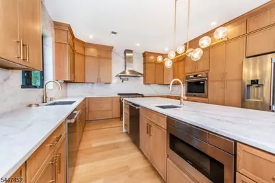 38 Lehigh Ave, Clifton, NJ 07012 - Photo 7