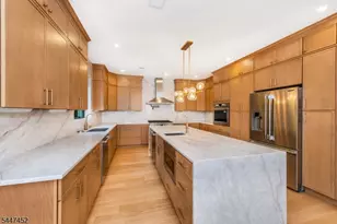 38 Lehigh Ave, Clifton, NJ 07012 - Photo 9