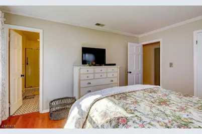29 1st St, Franklin Township, NJ 08873 - Photo 17