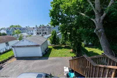 22 Meeker Pl, Millburn, NJ 07041 - Photo 17