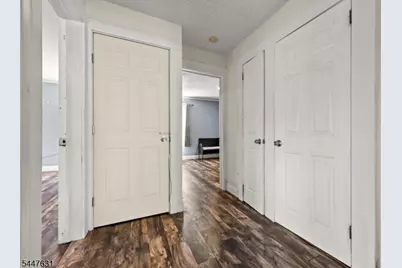 22 Meeker Pl, Millburn, NJ 07041 - Photo 13