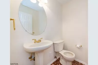 146 Summit Rdg, Pompton Lakes, NJ 07442 - Photo 9