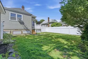 219 Magie Ave, Roselle Park, NJ 07204 - Photo 27