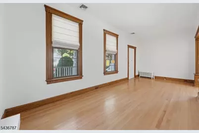 219 Magie Ave, Roselle Park, NJ 07204 - Photo 7
