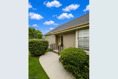 6B Patrick Henry Ct, Monroe Township, NJ 08831 - Photo 3