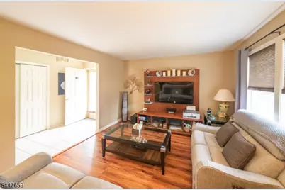 6B Patrick Henry Ct, Monroe Township, NJ 08831 - Photo 5