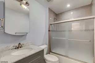 403 Taggert Dr, Montgomery Township, NJ 08502 - Photo 27
