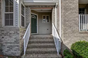 403 Taggert Dr, Montgomery Township, NJ 08502 - Photo 5