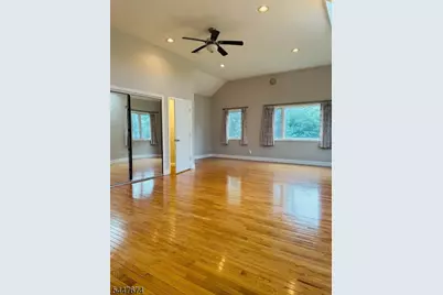 75 S Ashby Ave, Livingston, NJ 07039 - Photo 9