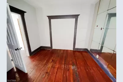 332 S 19th St, Newark, NJ 07103 - Photo 5