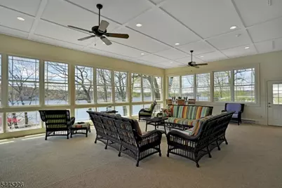 54 Halsey Is, Jefferson Township, NJ 07849 - Photo 17