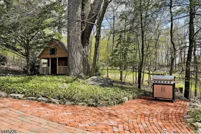 54 Halsey Is, Jefferson Township, NJ 07849 - Photo 11