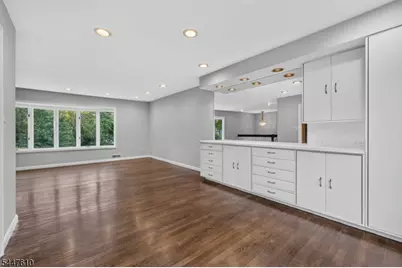 29 Tiffany Dr, Livingston, NJ 07039 - Photo 7