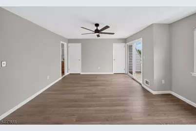 301 Windsor Ct, Hillsborough Township, NJ 08844 - Photo 17
