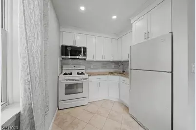 19 Savage Rd A #7, Denville Twp., NJ 07834 - Photo 9