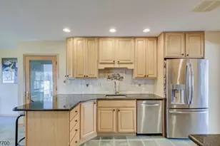 19 Annette Dr, Edison, NJ 08820 - Photo 17