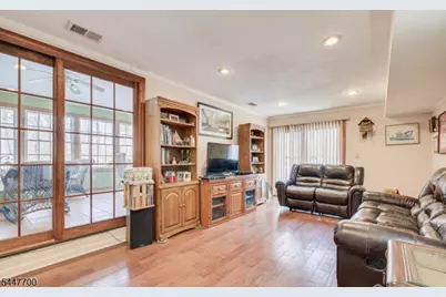 19 Annette Dr, Edison, NJ 08820 - Photo 5