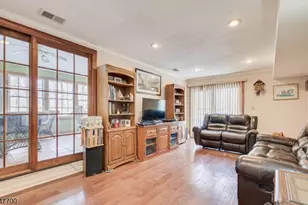 19 Annette Dr, Edison, NJ 08820 - Photo 5