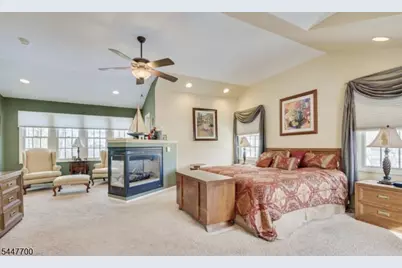19 Annette Dr, Edison, NJ 08820 - Photo 25
