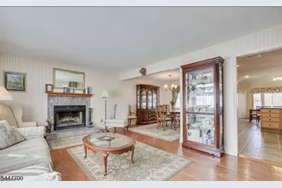 19 Annette Dr, Edison, NJ 08820 - Photo 11