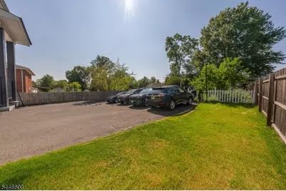 317 E Henry St, Linden, NJ 07036 - Photo 5