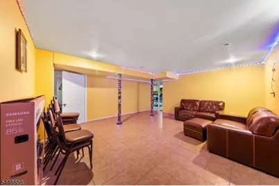 317 E Henry St, Linden, NJ 07036 - Photo 17