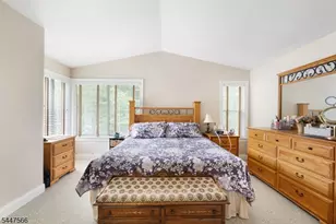 47 Encampment Dr, Bedminster Township, NJ 07921 - Photo 9