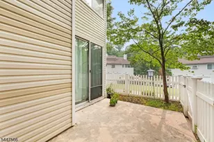 47 Encampment Dr, Bedminster Township, NJ 07921 - Photo 3