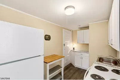 56 Mount Airy Rd #1, Bernardsville, NJ 07924 - Photo 3