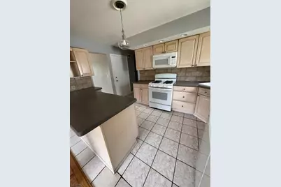 340 Fenlon Blvd #2, Clifton, NJ 07014 - Photo 9
