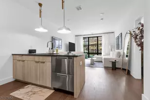 386 5th St, Jersey City, NJ 07302 - Photo 25