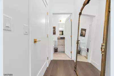 386 5th St #204, Jersey City, NJ 07302 - Photo 15
