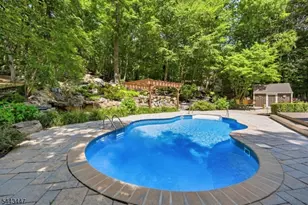 111 Kitchell Lake Dr, West Milford, NJ 07480 - Photo 35