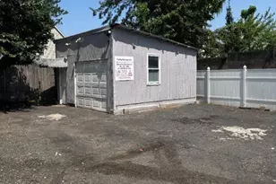 526 Jackson Ave, Elizabeth, NJ 07201 - Photo 11