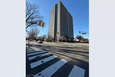 285 Aycrigg Ave #4C, Passaic, NJ 07055 - Photo 1