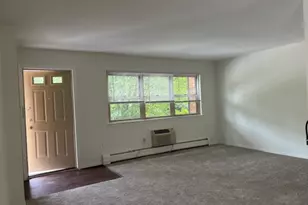 117 Treetop Ct, Bloomingdale, NJ 07403 - Photo 3