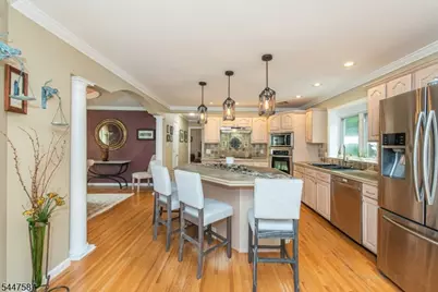 1 Evergreen Dr, Chester, NJ 07930 - Photo 9