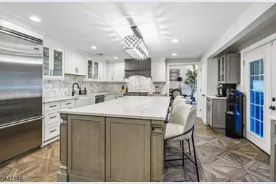 26 Mohawk Dr, Springfield, NJ 07081 - Photo 9