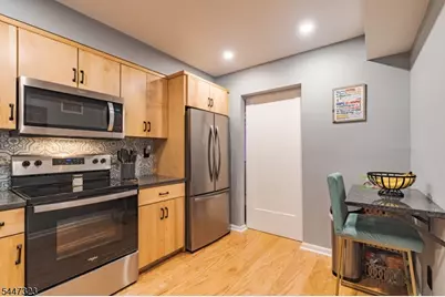 38 N Slope #38, Union Township, NJ 08809 - Photo 5
