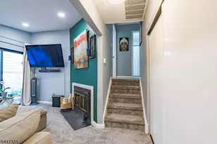 38 N Slope, Union Township, NJ 08809 - Photo 15