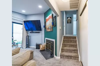 38 N Slope #38, Union Township, NJ 08809 - Photo 17